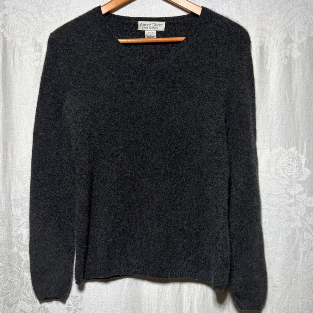 Andre Oliver Cashmere Sweater Medium Gray 2 Ply Classic V Neck